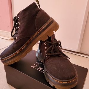 Dr. Martens Bonny Boots